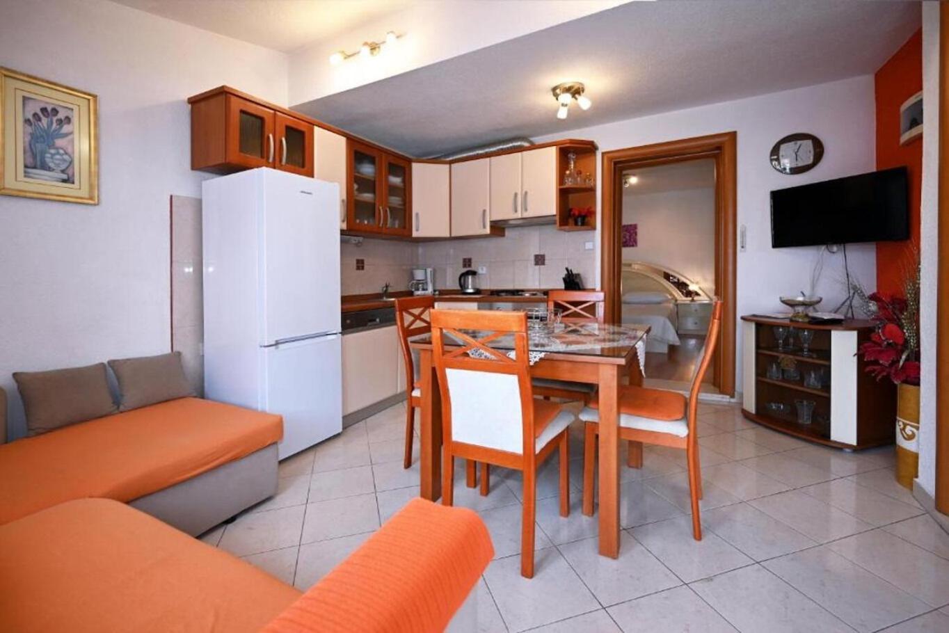 Apartment Mihovilovic سلاتين المظهر الخارجي الصورة