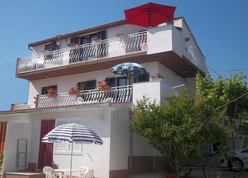Apartment Mihovilovic سلاتين المظهر الخارجي الصورة